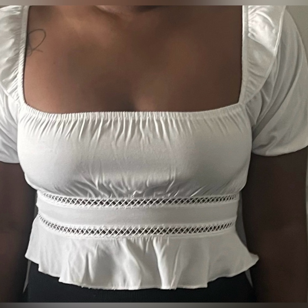 SHEIN Elegant White Puff Sleeve Crop Top Size Medium